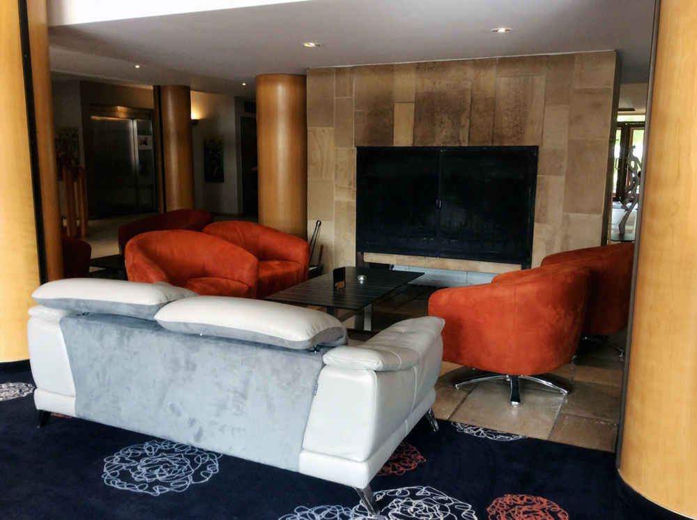 Domaine De La Foret D'Orient, Logis Hotel, Restaurant, Spa Et Golf Rouilly-Sacey Kültér fotó